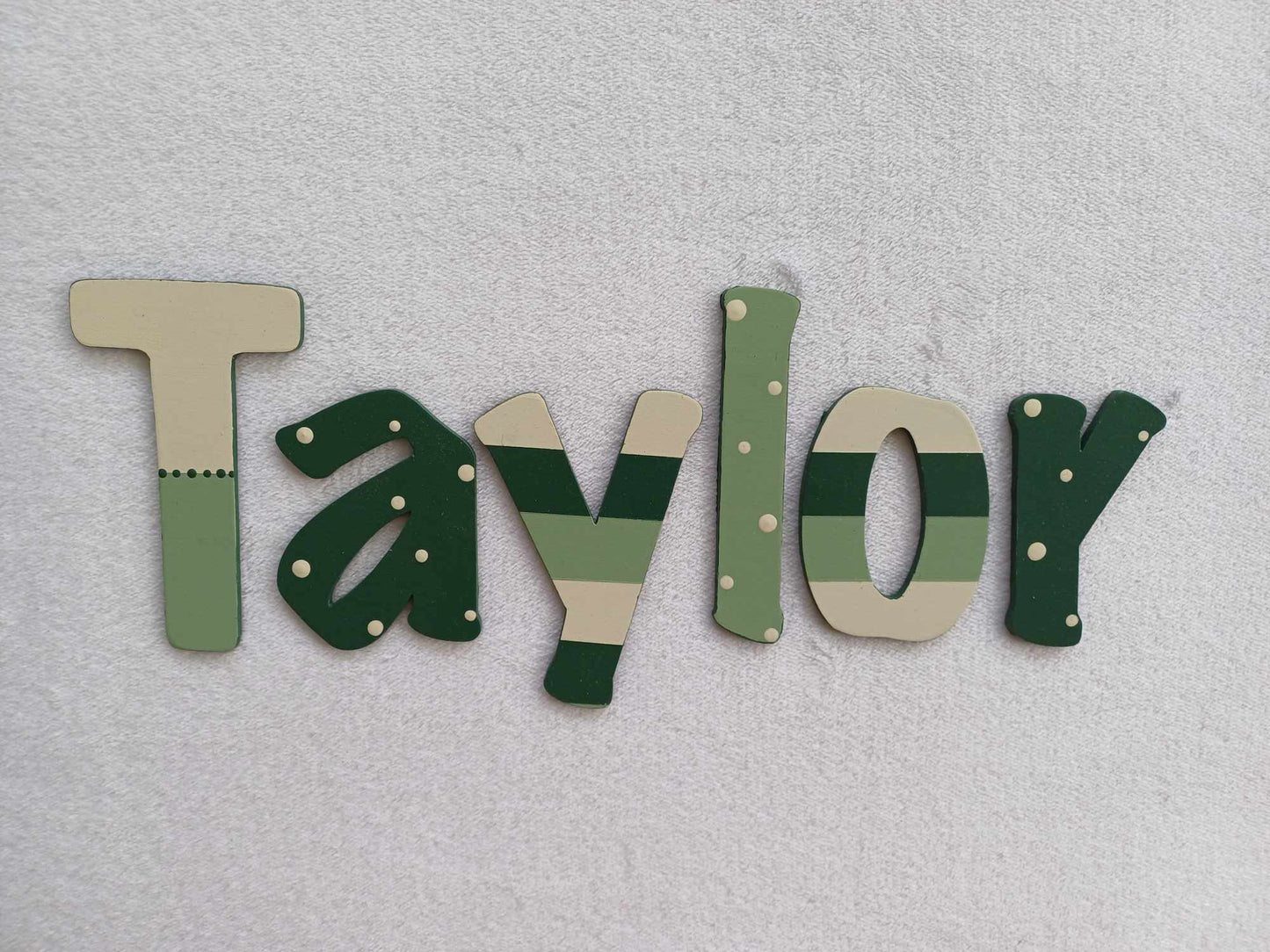 Taylor - small letters suitable for a door.