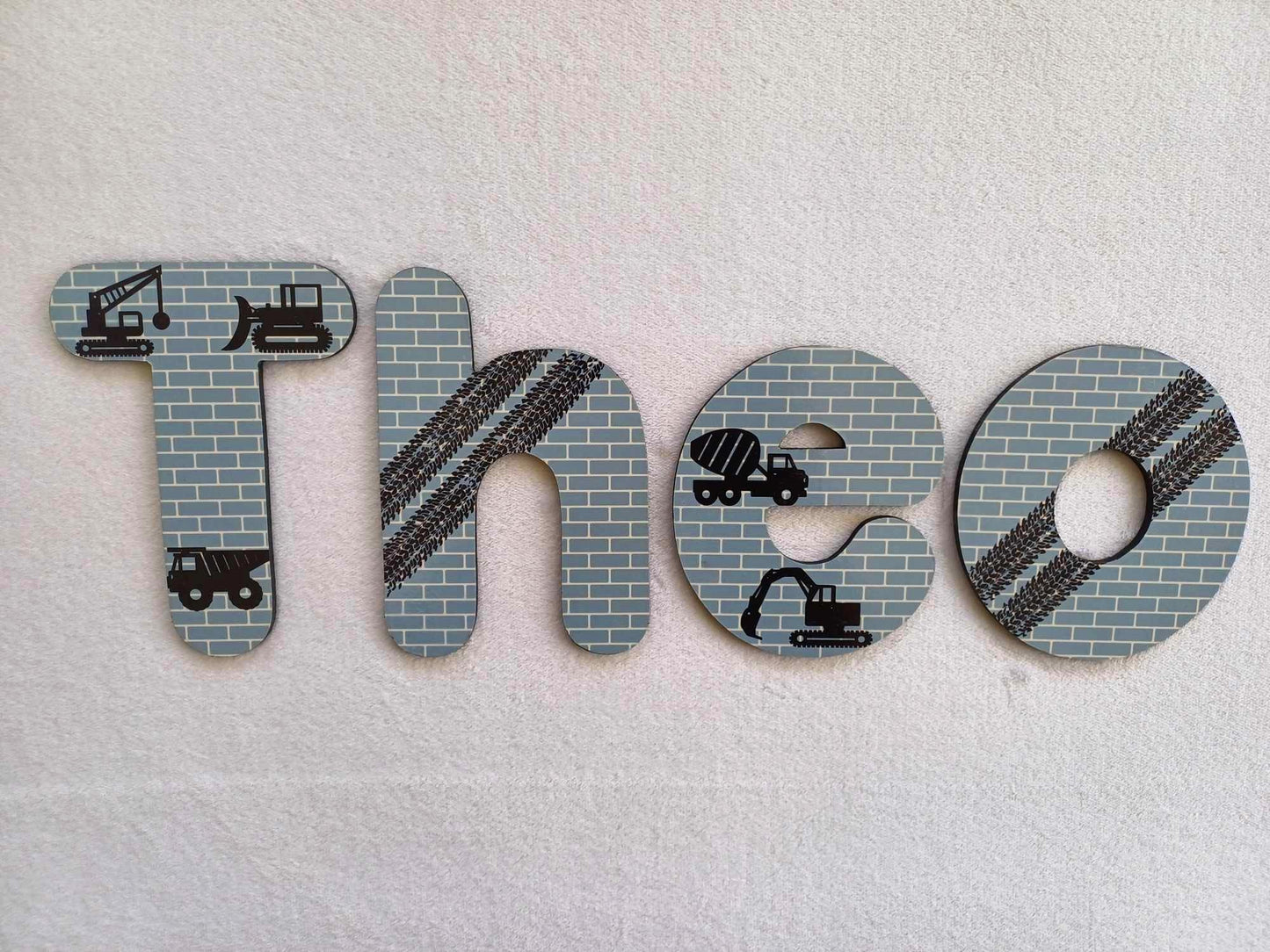 Theo - letters suitable for a door or wall.