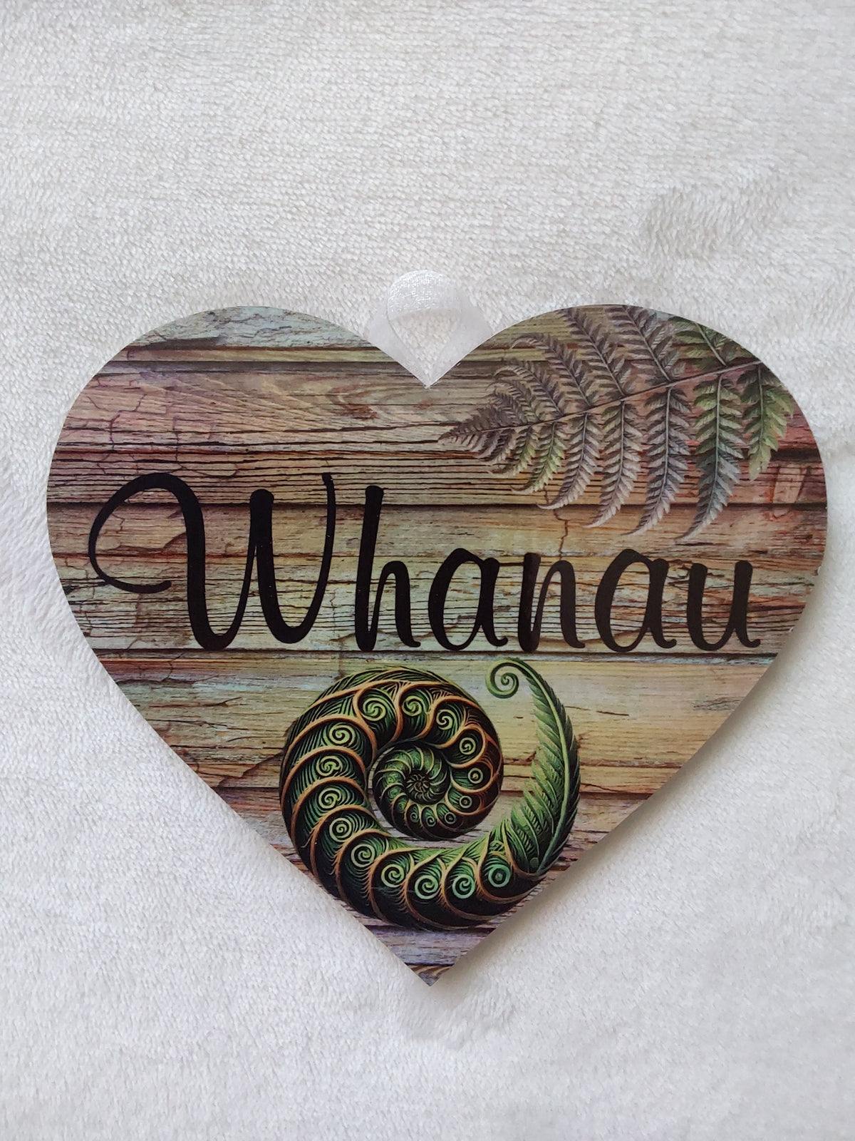 Whanau wall heart - Small