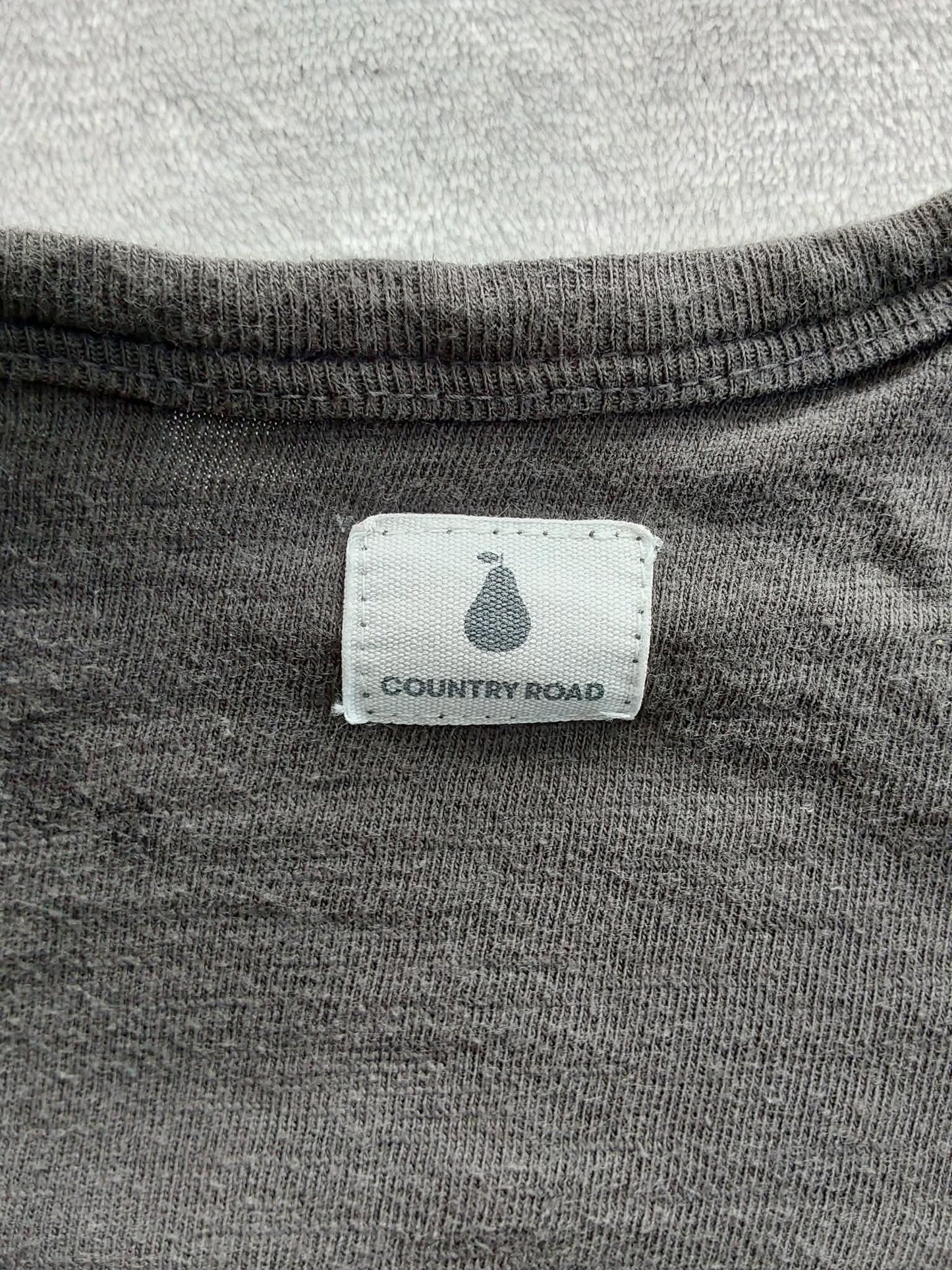 Preloved Fox long sleeved Tee - Country Road