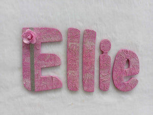 Ellie small letters suitable for a door.