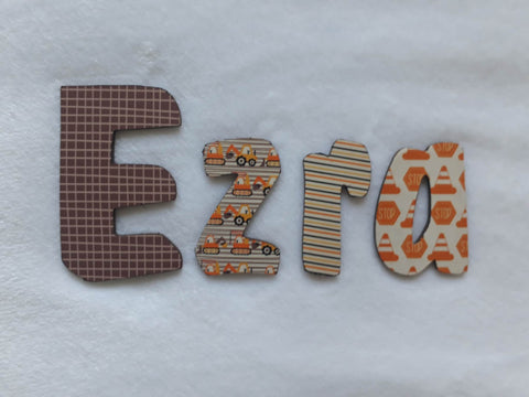 Ezra - small letters suitable for a door.