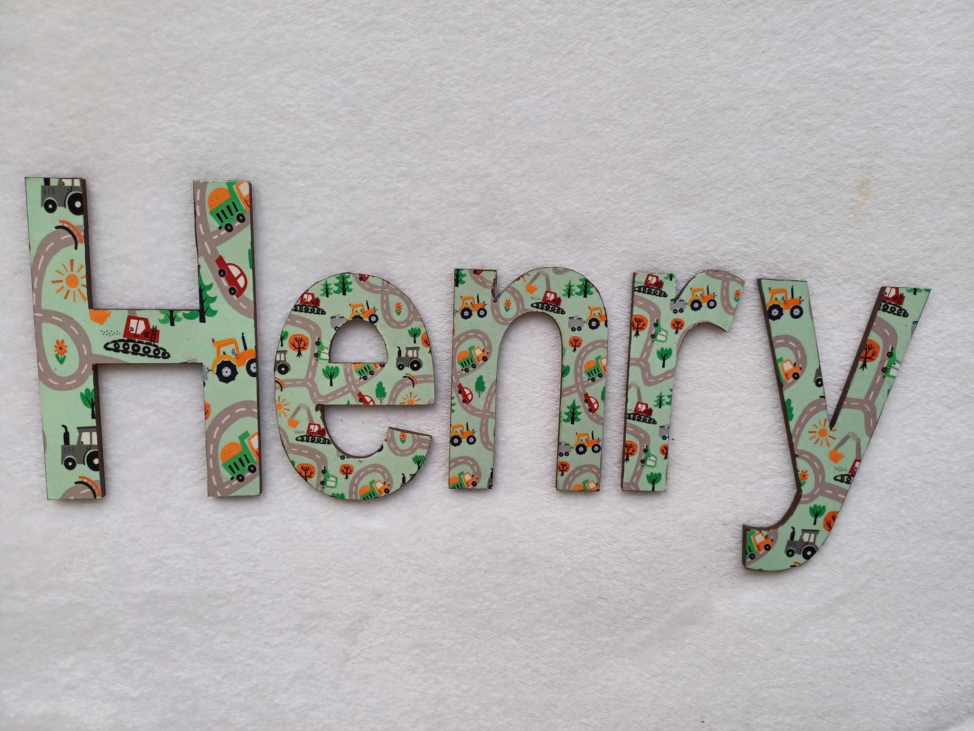 Henry - small letters suitable for a door.