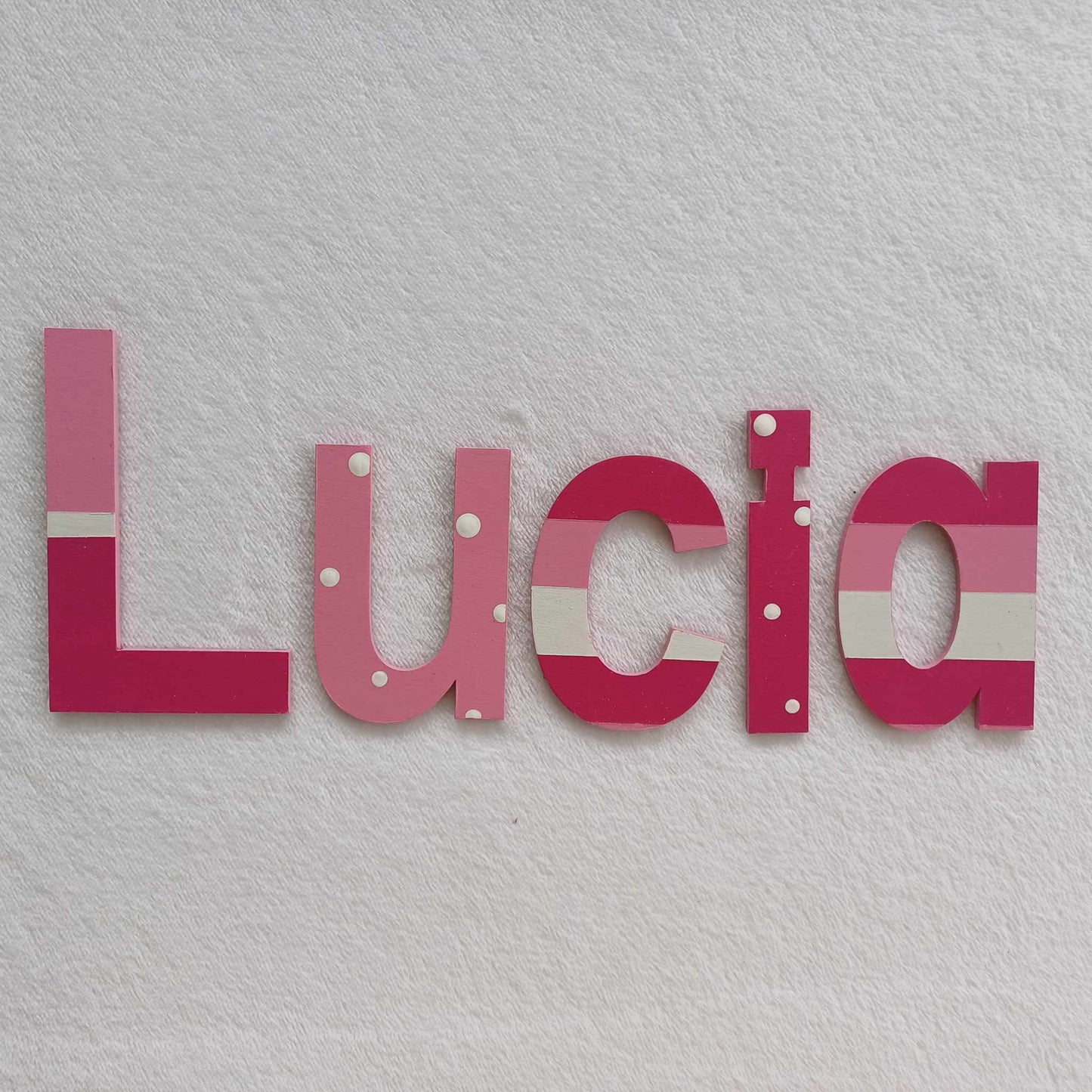 Lucia - small letters suitable for a door.