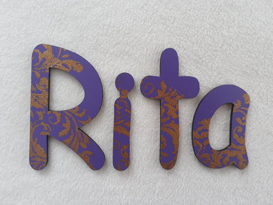 Rita - small letters suitable for a door.