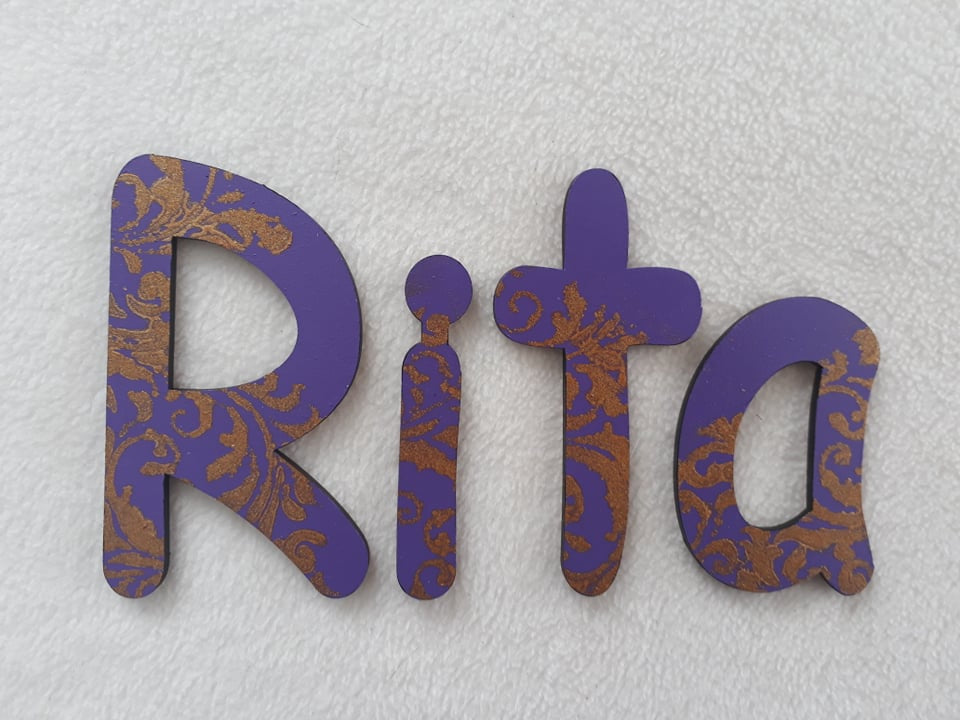 Rita - small letters suitable for a door.