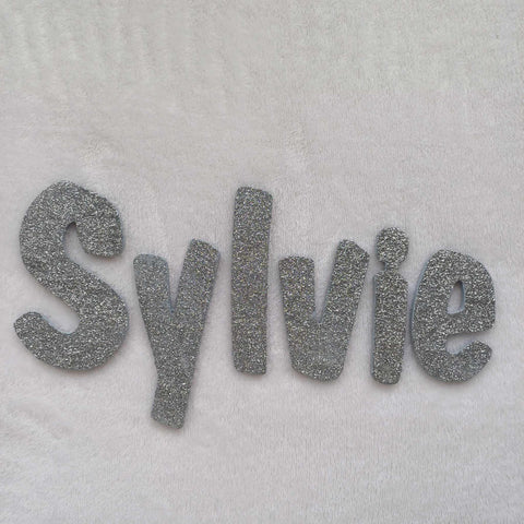 Sylvie small letters suitable for a door.