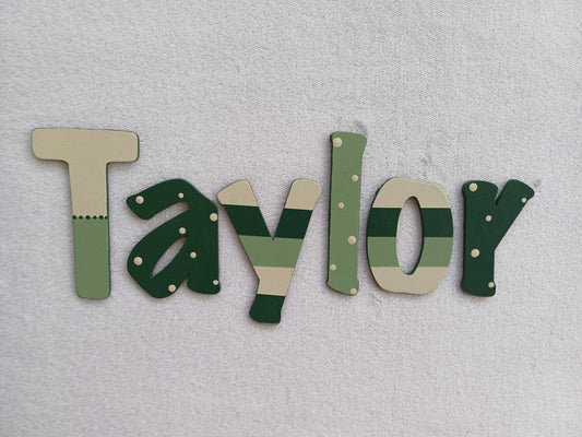 Taylor - small letters suitable for a door.