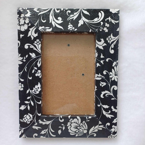 Up-cycled photo frame.