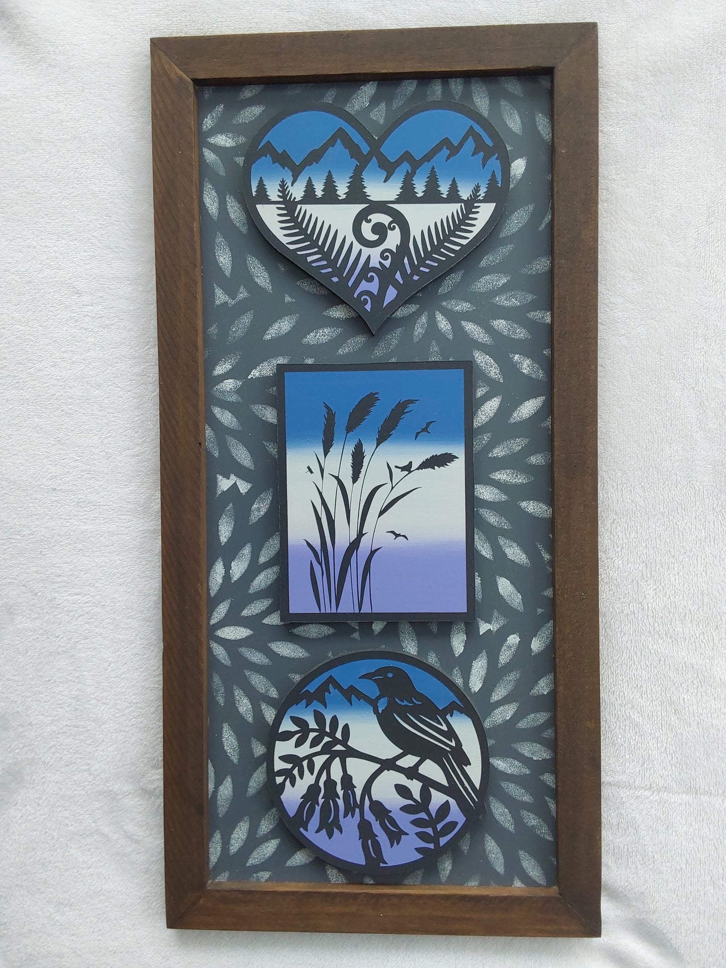 Kiwiana wall art.