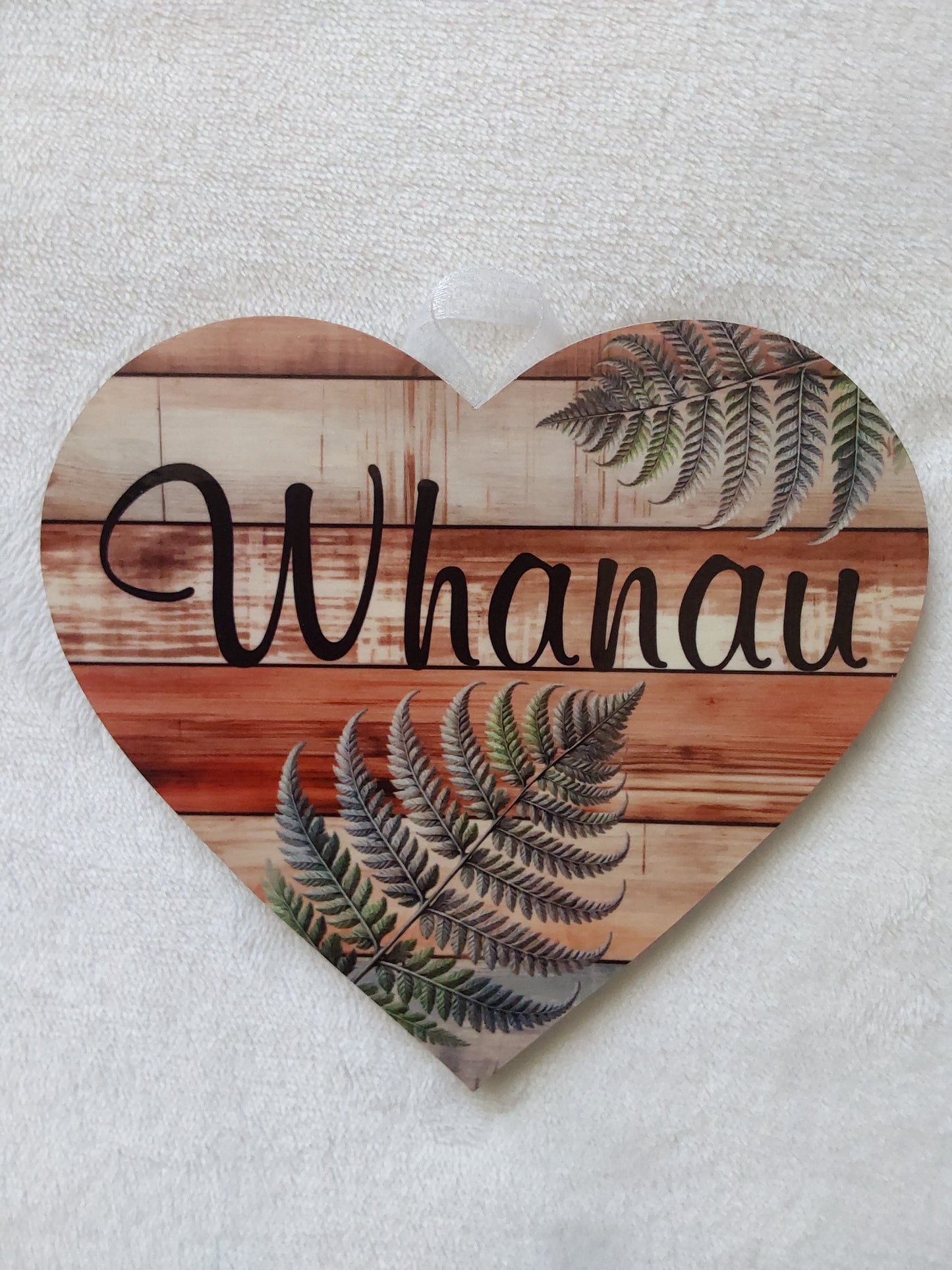 Whanau wall heart - Small