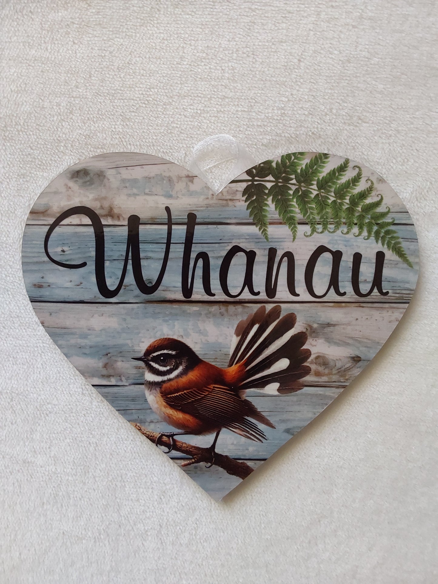 Whanau wall heart - Small