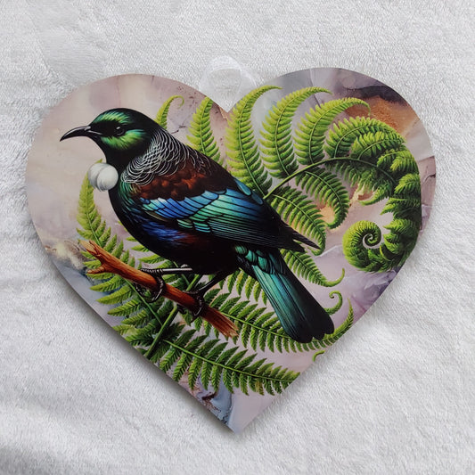 Tui wall heart  - Large